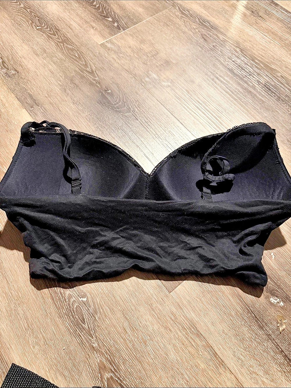Black Bra - Picture 2 of 2
